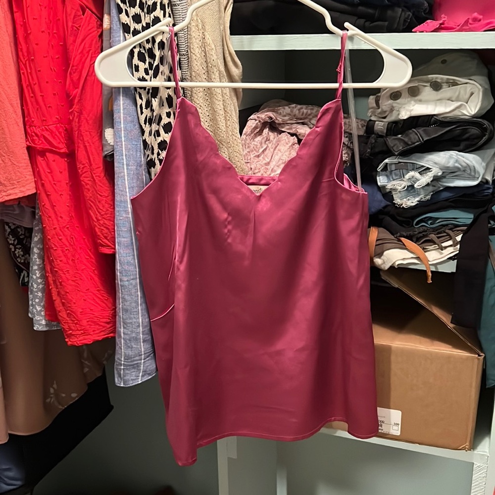 Scallop top